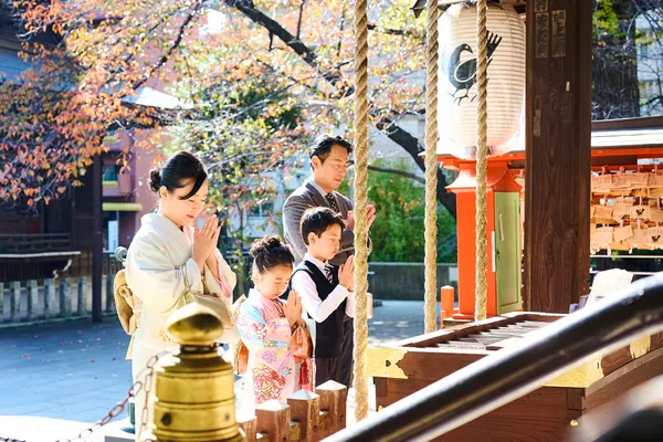七五三 四季の境内